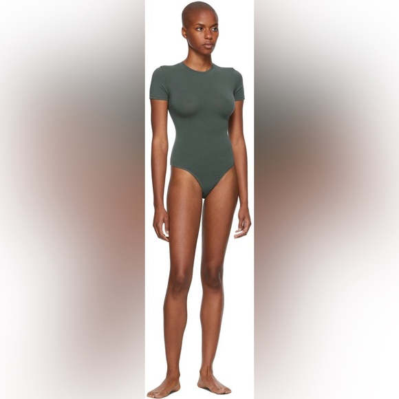 SKIMS Grey Cotton 2.0 Jersey T-Shirt Bodysuit - Picture 2 of 7